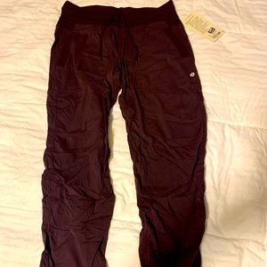 Lululemon dance studio pant (unlined)